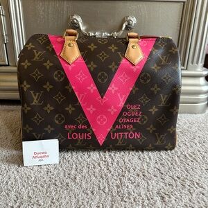 Authentic Louis Vuitton V speedy 30